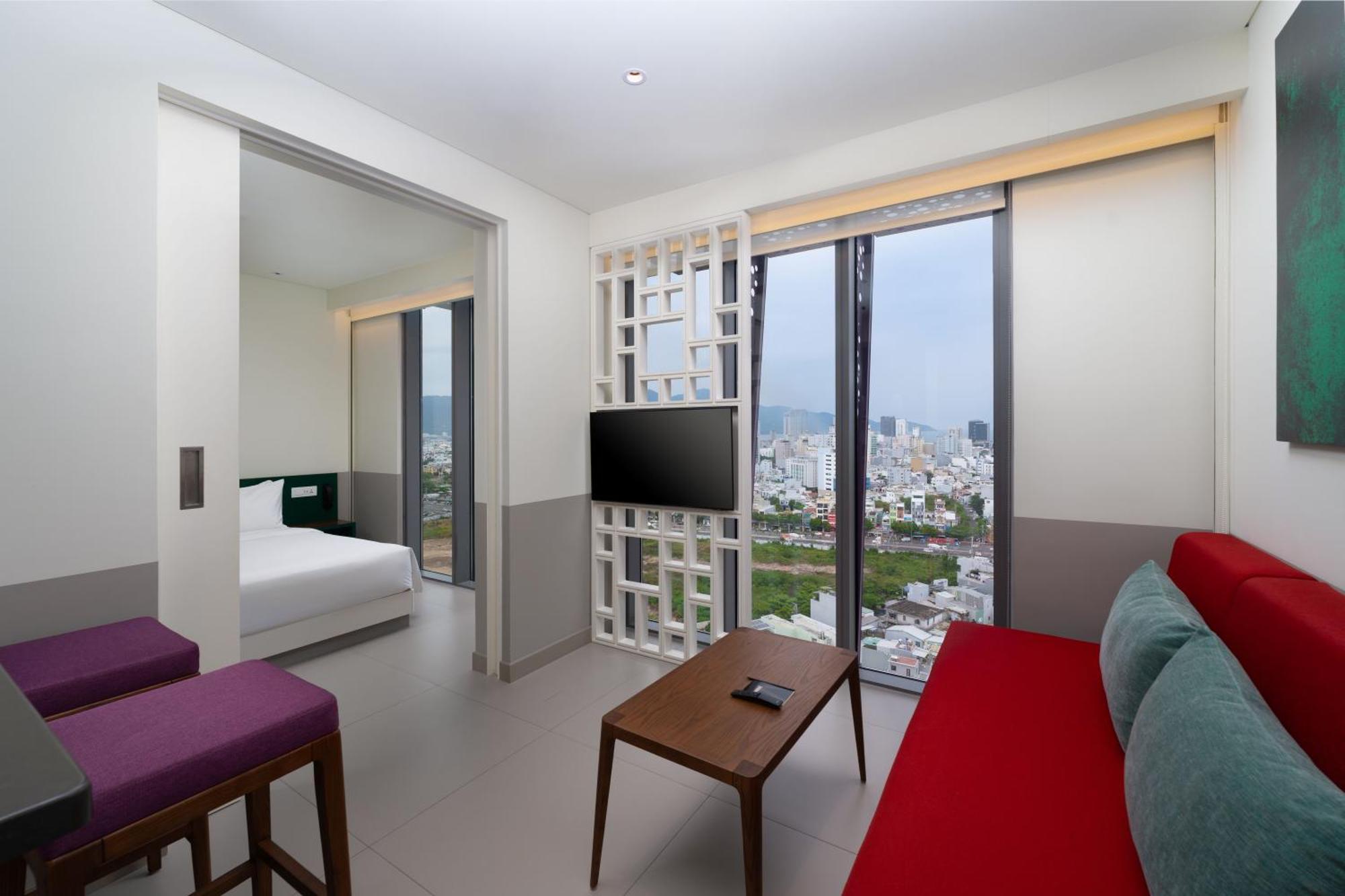Wink Icon Hotel Danang Riverside - Luxury Suites - 24Hrs Stay & Rooftop Pool Bar Exteriér fotografie
