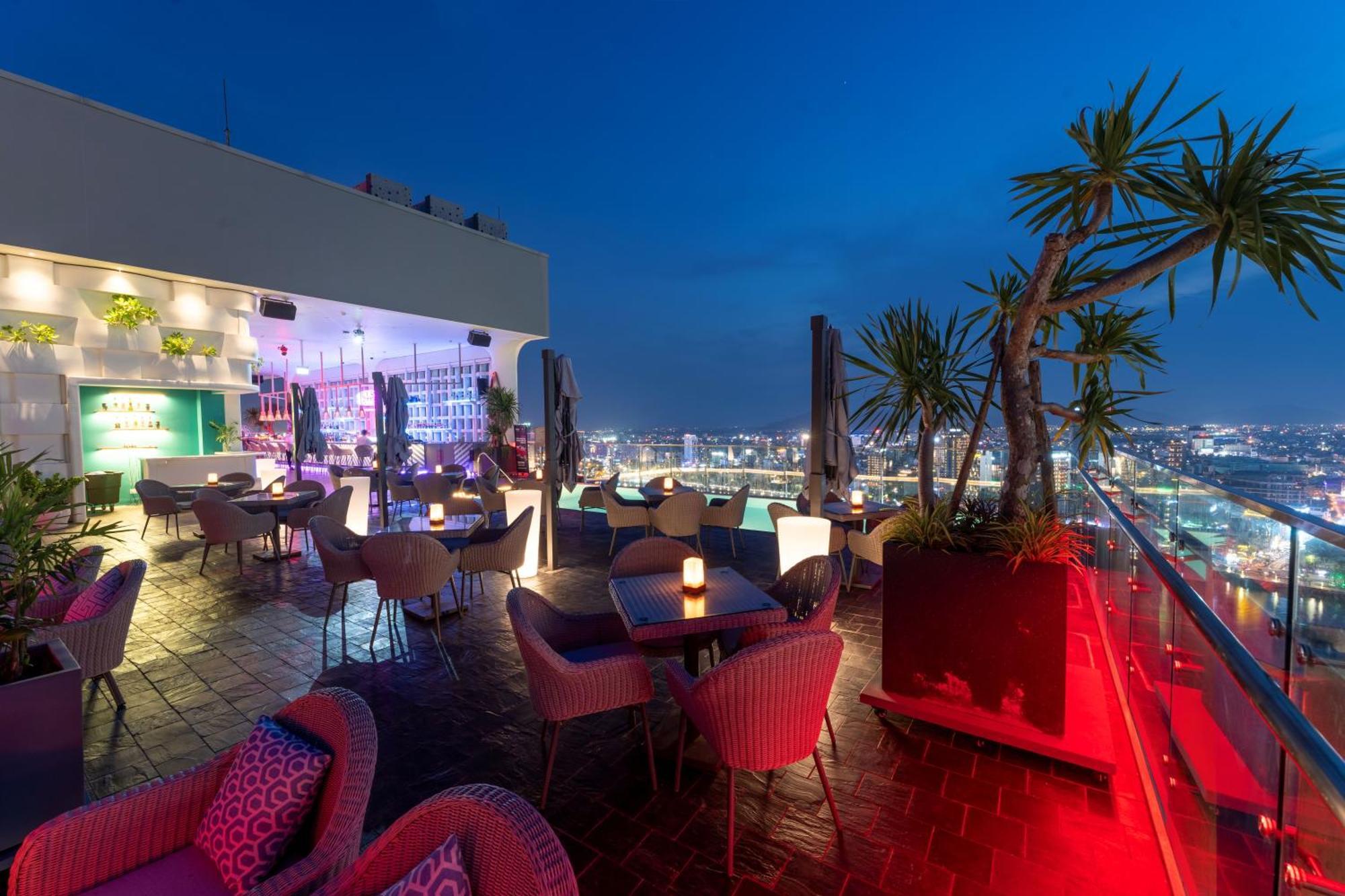 Wink Icon Hotel Danang Riverside - Luxury Suites - 24Hrs Stay & Rooftop Pool Bar Exteriér fotografie